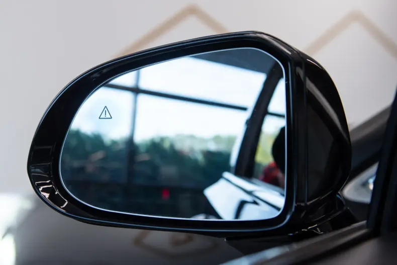 Hyundai SANTA FE din 2021 cu 95.950 km - oferta HYU140787 - foto 8