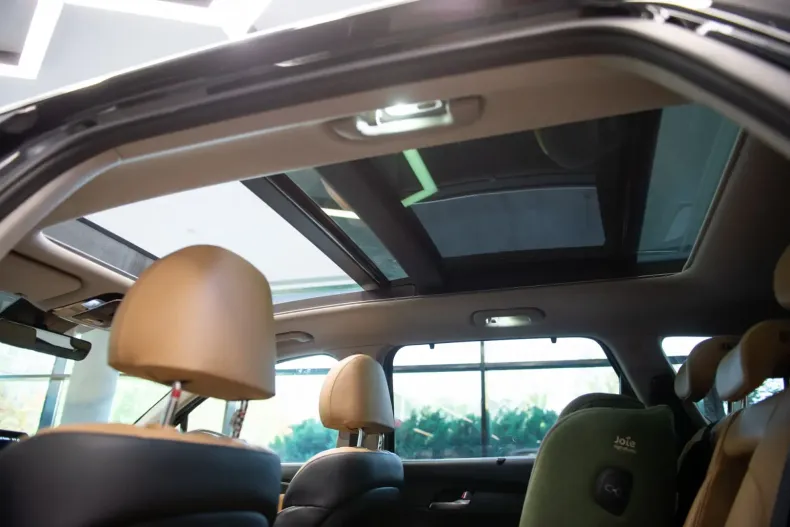 Hyundai SANTA FE din 2021 cu 95.950 km - oferta HYU140787 - foto 33