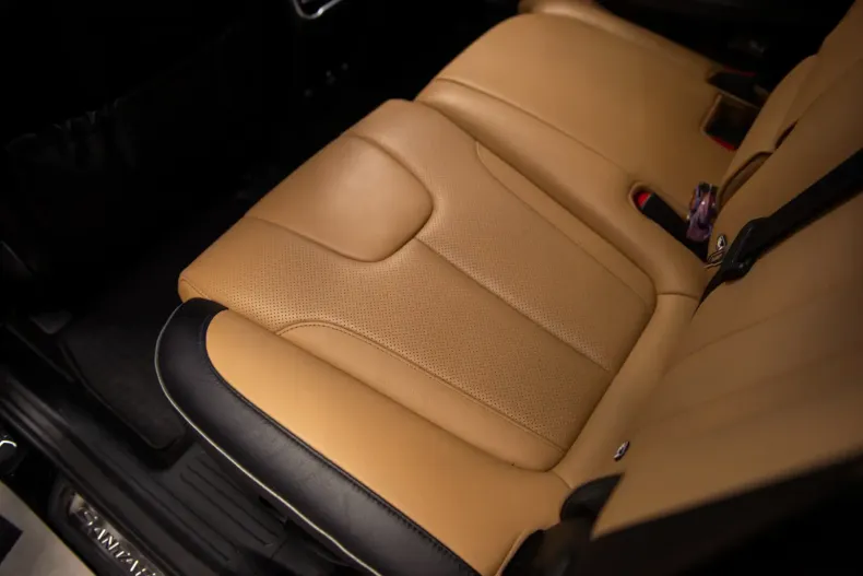 Hyundai SANTA FE din 2021 cu 95.950 km - oferta HYU140787 - foto 35