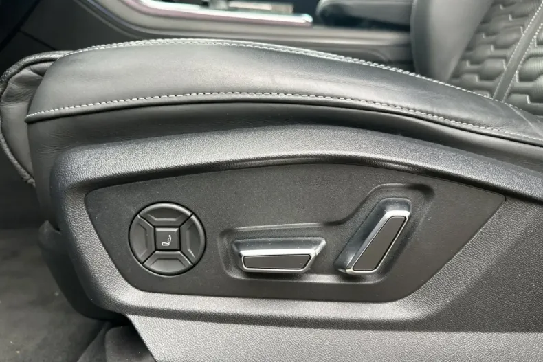 Audi RSQ8 din 2023 cu 22.190 km - oferta AUD140802 - foto 8