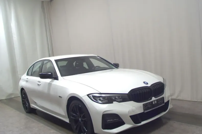 BMW 320 din 2022 cu 91.848 km - oferta BMW140806 - foto 3