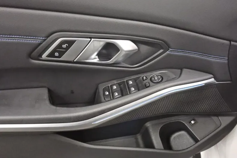 BMW 320 din 2022 cu 91.848 km - oferta BMW140806 - foto 10