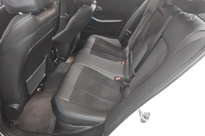 BMW 320 din 2022 cu 91.848 km - oferta BMW140806 - foto 13