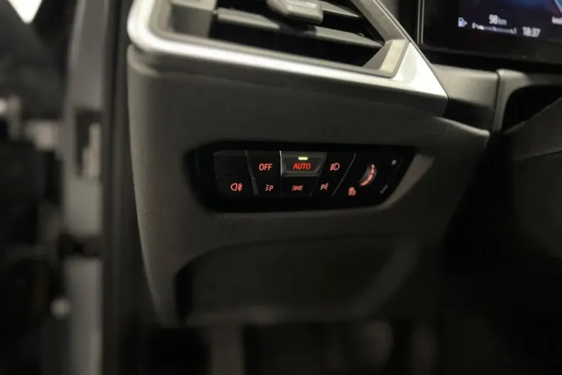 BMW 320 din 2022 cu 98.000 km - oferta BMW140808 - foto 15