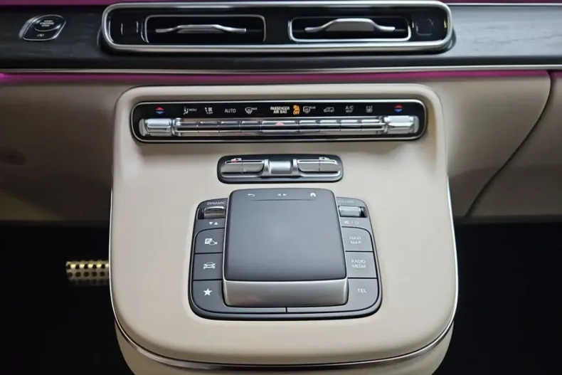 Mercedes-Benz V 250 din 2024 cu 24.223 km - oferta MER140816 - foto 14