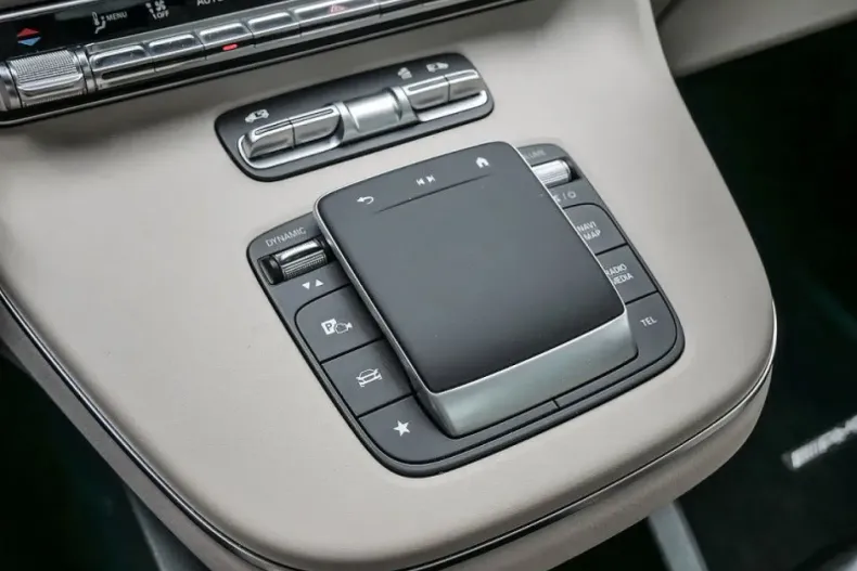 Mercedes-Benz V 300 din 2024 cu 5.404 km - oferta MER140821 - foto 17