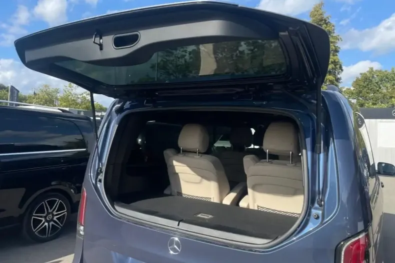 Mercedes-Benz V 300 din 2024 cu 4.964 km - oferta MER140822 - foto 11