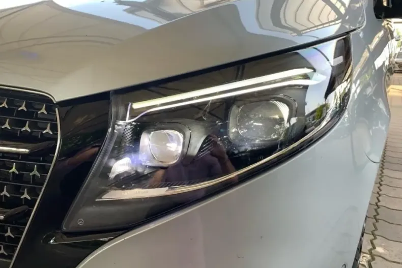 Mercedes-Benz V 300 din 2024 cu 8.300 km - oferta MER140823 - foto 2