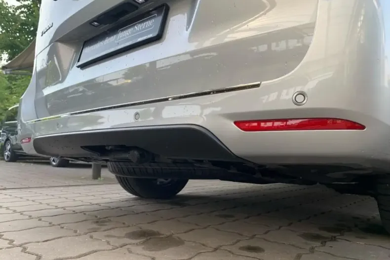 Mercedes-Benz V 300 din 2024 cu 8.300 km - oferta MER140823 - foto 11