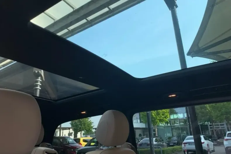 Mercedes-Benz V 300 din 2024 cu 8.300 km - oferta MER140823 - foto 17