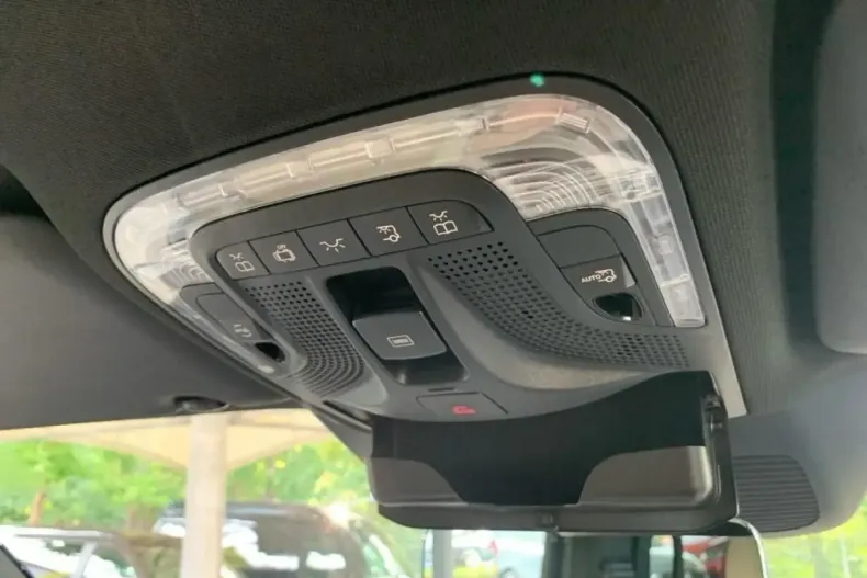 Mercedes-Benz V 300 din 2024 cu 8.300 km - oferta MER140823 - foto 18