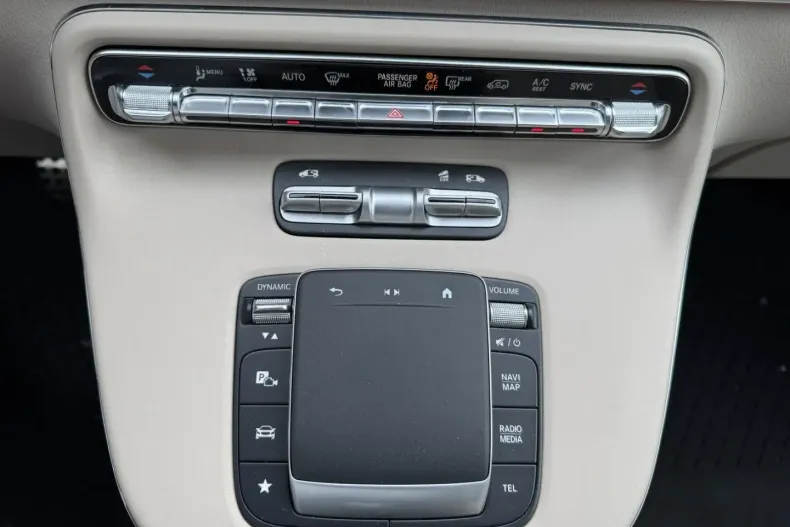 Mercedes-Benz V 300 din 2024 cu 10.537 km - oferta MER140824 - foto 21