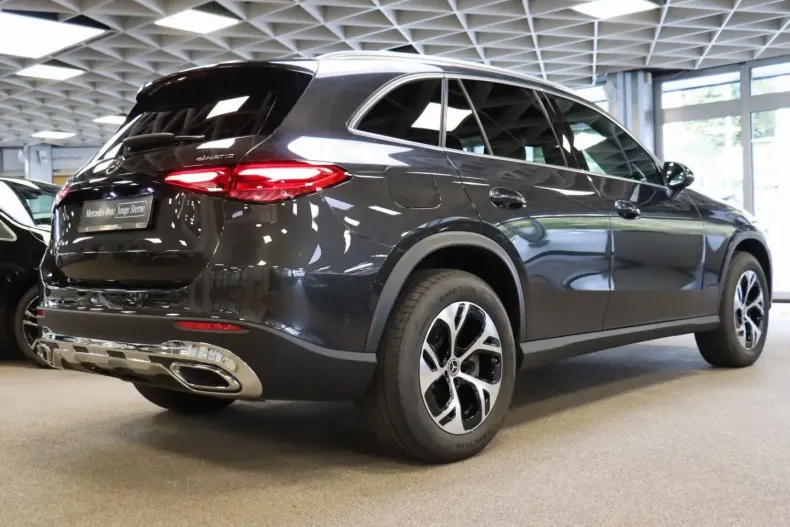 Mercedes-Benz GLC 300 din 2024 cu 13.100 km - oferta MER140840 - foto 3