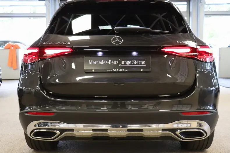 Mercedes-Benz GLC 300 din 2024 cu 13.100 km - oferta MER140840 - foto 4