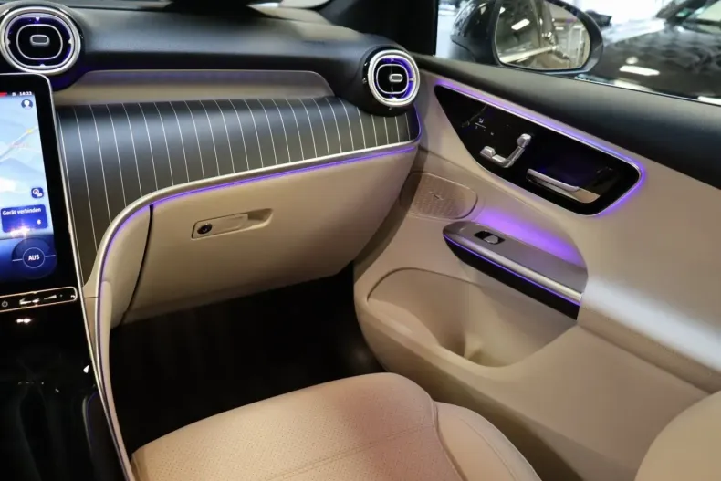 Mercedes-Benz GLC 300 din 2024 cu 13.100 km - oferta MER140840 - foto 12