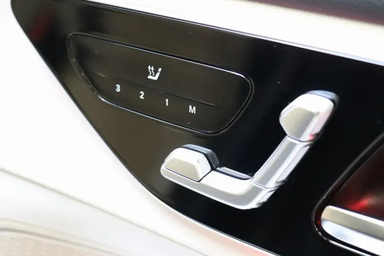 Mercedes-Benz GLC 300 din 2024 cu 13.100 km - oferta MER140840 - foto 20