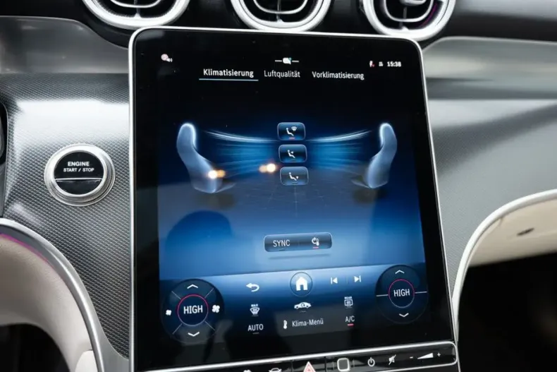 Mercedes-Benz GLC 300 din 2025 cu 14.310 km - oferta MER140841 - foto 11