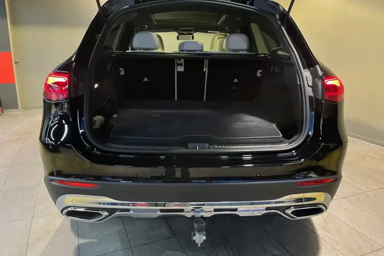 Mercedes-Benz GLC 300 din 2024 cu 37.625 km - oferta MER140842 - foto 3