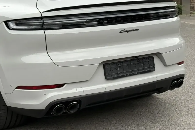 Porsche Cayenne din 2025 cu 10.900 km - oferta POR140847 - foto 24