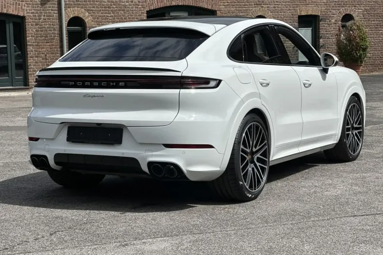 Porsche Cayenne din 2024 cu 15.900 km - oferta POR140855 - foto 17