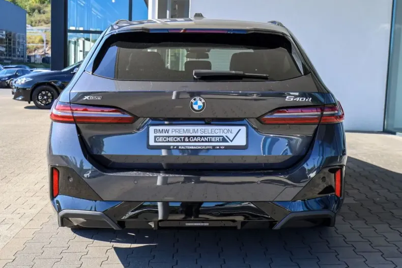 BMW 540 din 2025 cu 24.962 km - oferta BMW140873 - foto 3