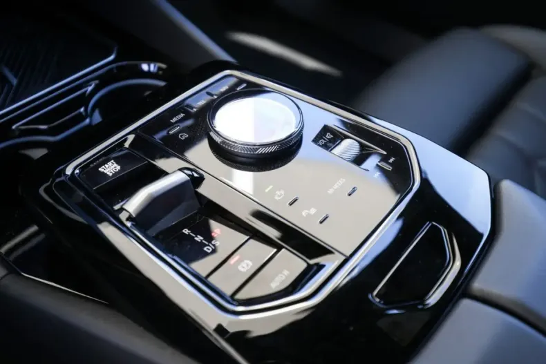 BMW 540 din 2025 cu 24.962 km - oferta BMW140873 - foto 20