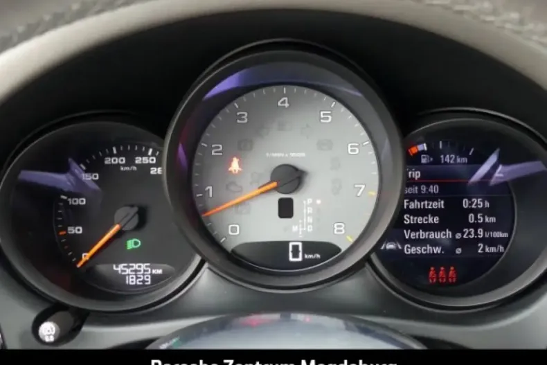 Porsche Macan din 2021 cu 45.175 km - oferta POR140888 - foto 16