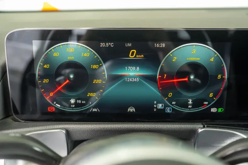 Mercedes-Benz GLB 180 din 2021 cu 124.400 km - oferta MER140890 - foto 15