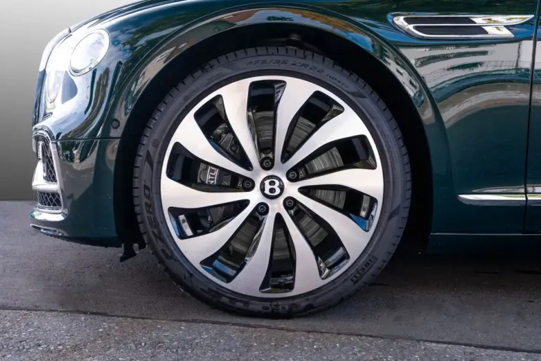 Bentley Flying Spur din 2021 cu 38.290 km - oferta BEN140892 - foto 4