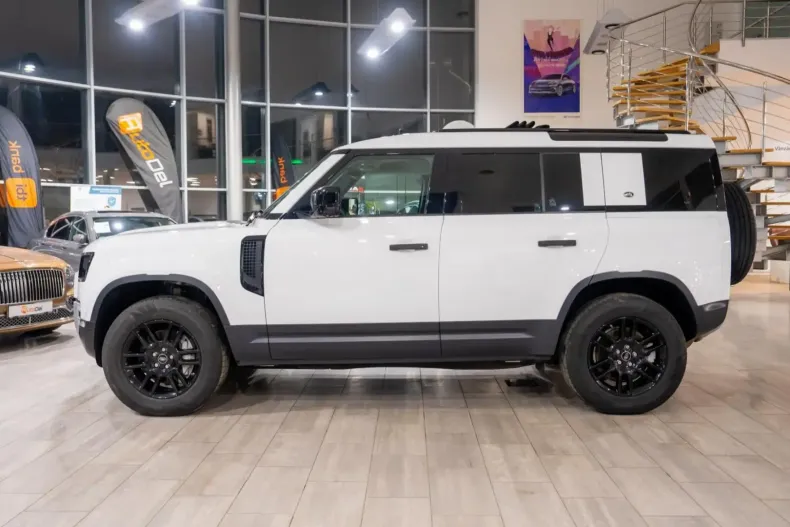 Land Rover Defender din 2021 cu 119.597 km - oferta LAN140896 - foto 3