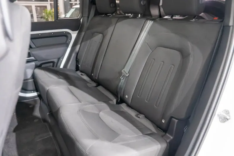 Land Rover Defender din 2021 cu 119.597 km - oferta LAN140896 - foto 17