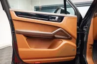 Porsche Cayenne din 2020 cu 63.611 km - oferta POR140907 - foto 17