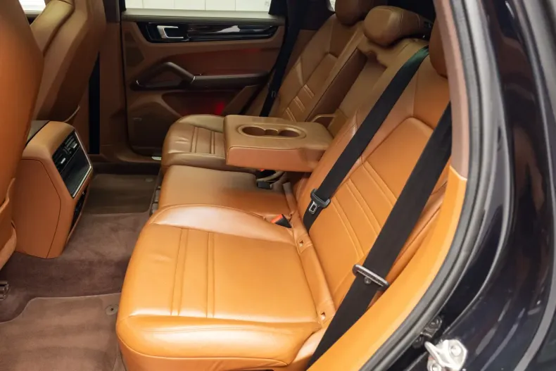 Porsche Cayenne din 2020 cu 63.611 km - oferta POR140907 - foto 26