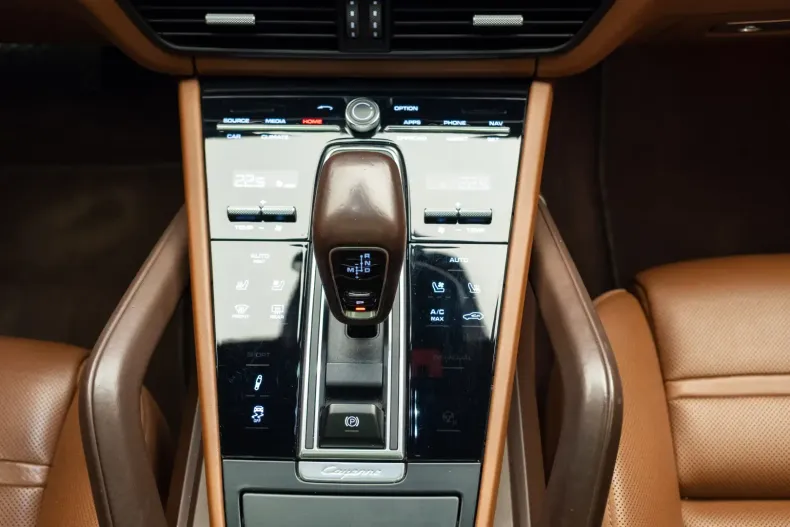 Porsche Cayenne din 2020 cu 63.611 km - oferta POR140907 - foto 28