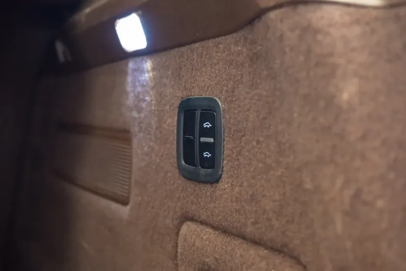 Porsche Cayenne din 2020 cu 63.611 km - oferta POR140907 - foto 31