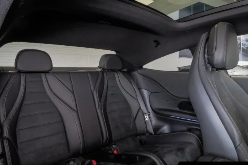 Mercedes-Benz CLE 200 din 2024 cu 11.196 km - oferta MER140912 - foto 8