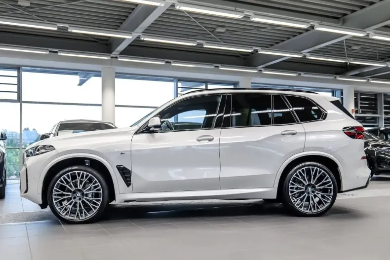 BMW X5 din 2024 cu 20.268 km - oferta BMW140931 - foto 3