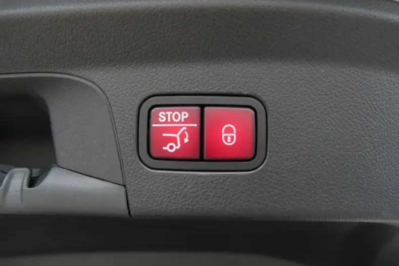 Mercedes-Benz GLE 350 din 2024 cu 27.000 km - oferta MER140932 - foto 16