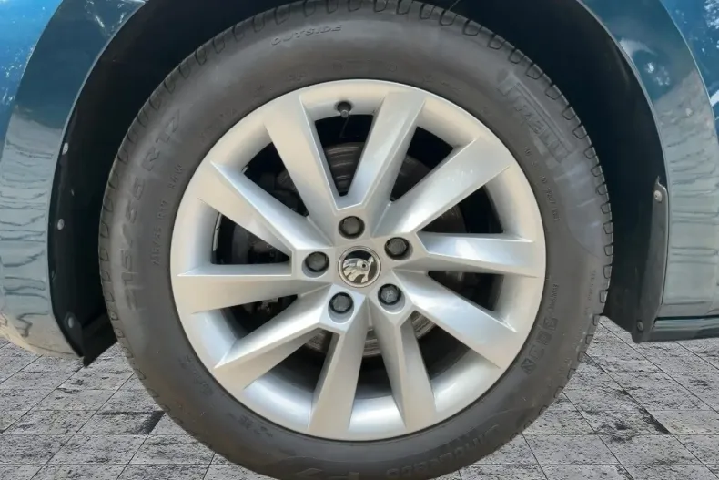 Skoda Superb din 2022 cu 32.929 km - oferta SKO140933 - foto 7