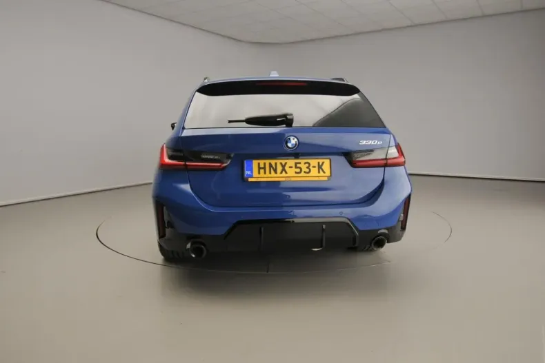 BMW 330 din 2024 cu 15.000 km - oferta BMW140938 - foto 3