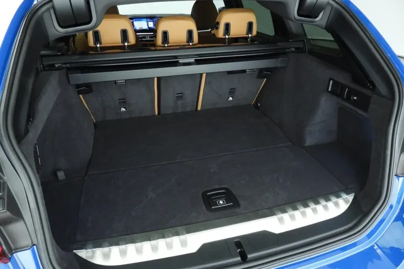 BMW 330 din 2024 cu 15.000 km - oferta BMW140938 - foto 9