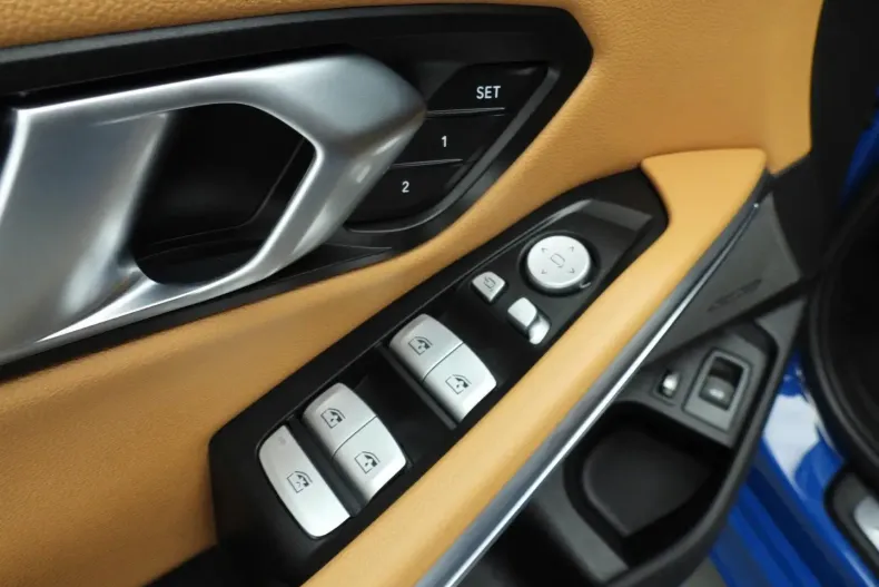 BMW 330 din 2024 cu 15.000 km - oferta BMW140938 - foto 19