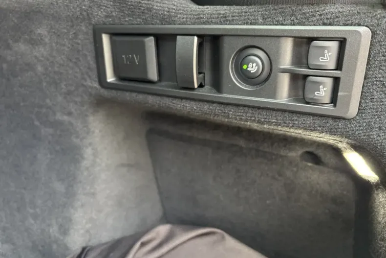 BMW 330 din 2024 cu 17.629 km - oferta BMW140940 - foto 20