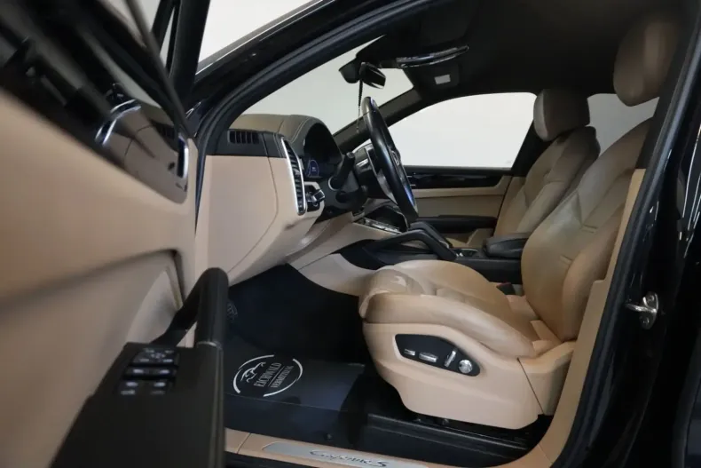 Porsche Cayenne din 2020 cu 103.184 km - oferta POR140983 - foto 12