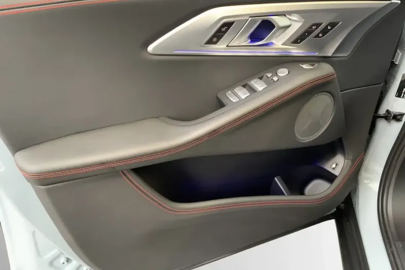 BMW XM din 2024 cu 11.068 km - oferta BMW140984 - foto 14