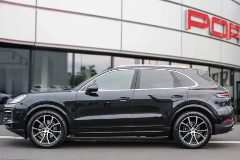 Porsche Cayenne din 2023 cu 17.600 km - oferta POR141026 - foto 7