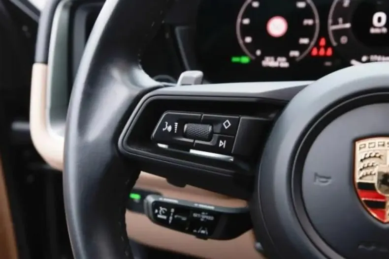 Porsche Cayenne din 2023 cu 17.600 km - oferta POR141026 - foto 11