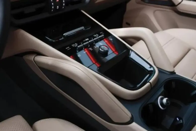 Porsche Cayenne din 2023 cu 17.600 km - oferta POR141026 - foto 14