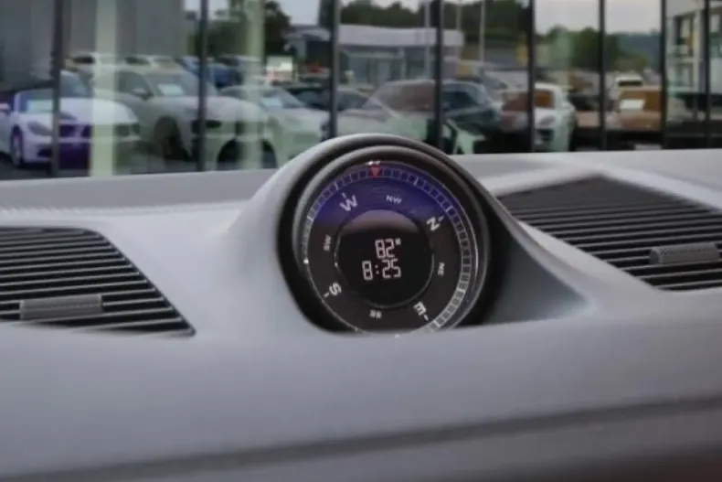 Porsche Cayenne din 2023 cu 17.600 km - oferta POR141026 - foto 18