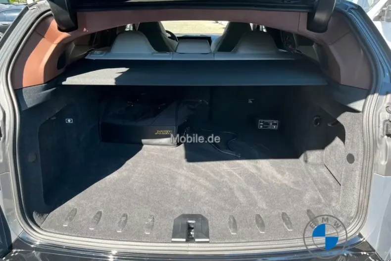 BMW XM din 2024 cu 28.136 km - oferta BMW141028 - foto 3